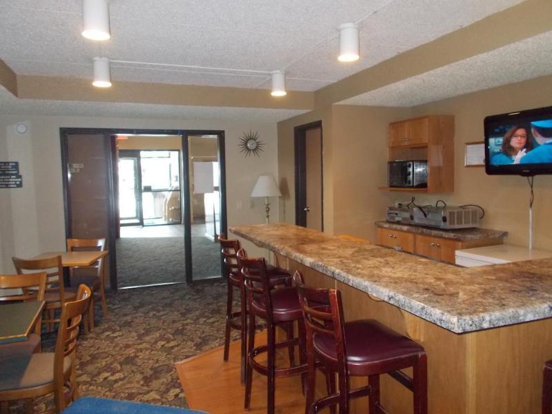 Boarders Inn And Suites By Cobblestone Hotels - Ripon Kültér fotó